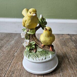 1986 Vintage Arnart Imports Bird Music Box